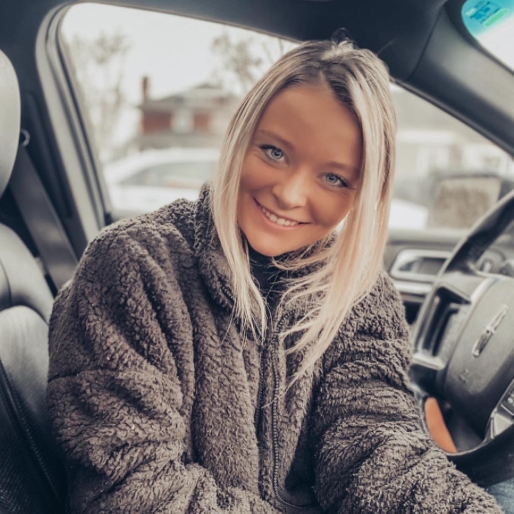 Meet your Posher, Emilie